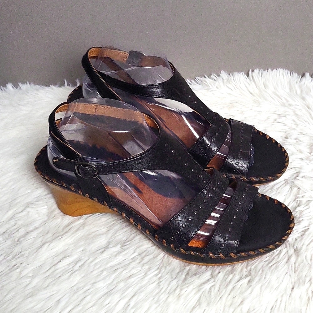Ariat Studded Black Leather Sandals